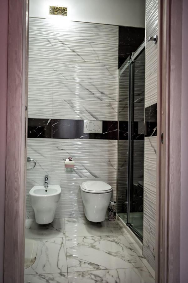Bed and Breakfast Le Colonne Racale Exterior foto